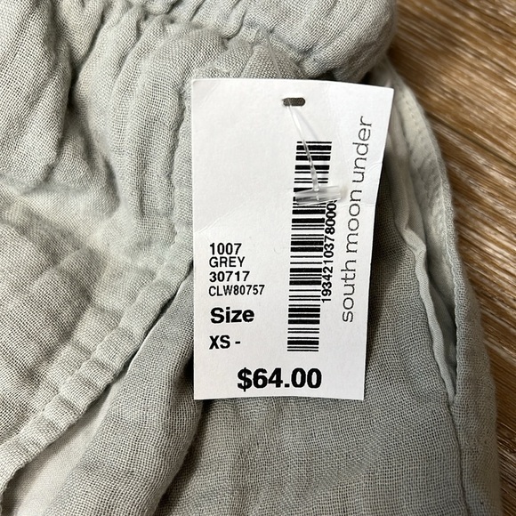 South Moon under Abbeline gray shorts - Picture 4 of 4